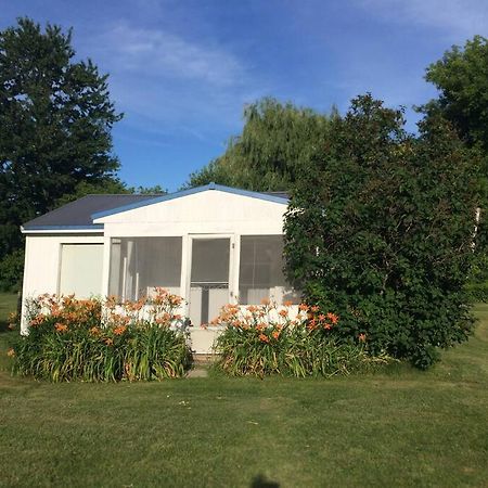 Inn At The Isles Cottage Isle la Motte Экстерьер фото