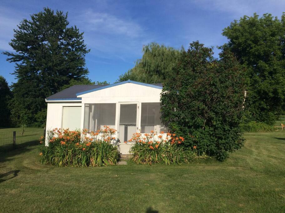 Inn At The Isles Cottage Isle la Motte Экстерьер фото