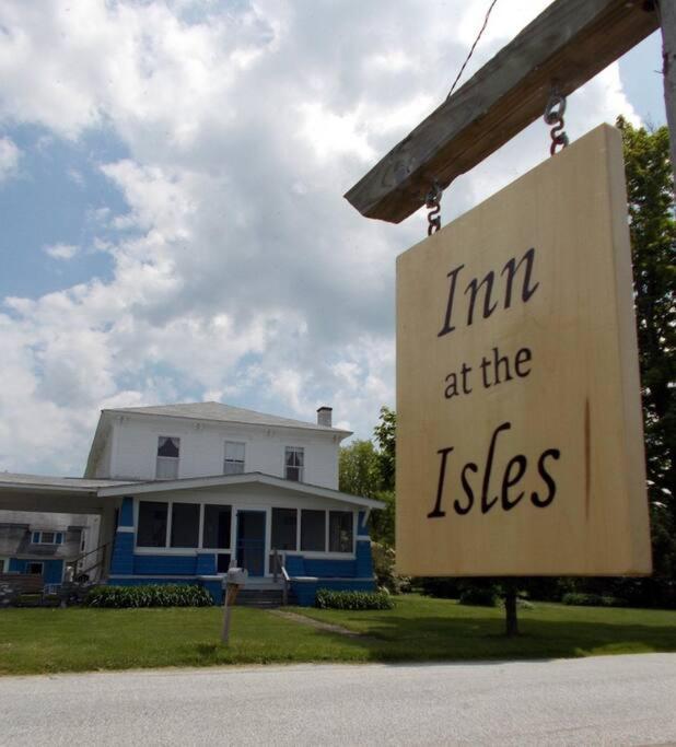 Inn At The Isles Cottage Isle la Motte Экстерьер фото